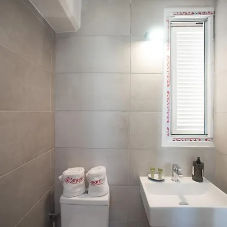 Appartamento Amazing Maisonette With Roof Garden & Bbq