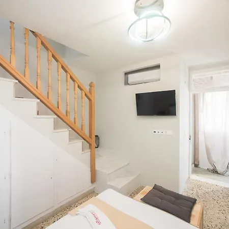 Daire Amazing Maisonette With Roof Garden & Bbq Mykonos Town